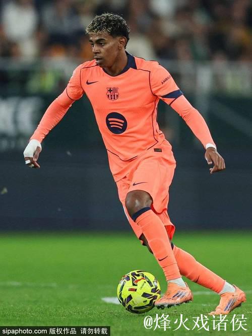 19岁皇马左后卫巴尔德佩尼亚斯入选欧冠大名单，或迎首秀